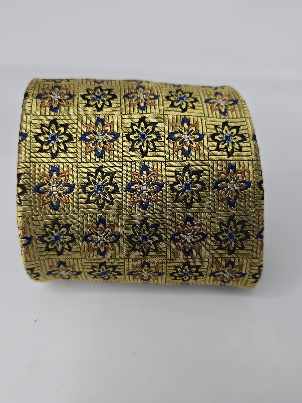 Gold Floral Medallion Silk Men's Tie